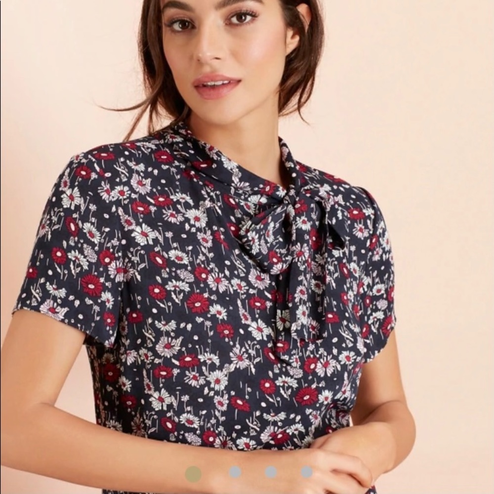 Brooks Brothers Floral Tie Front Crepe Blouse